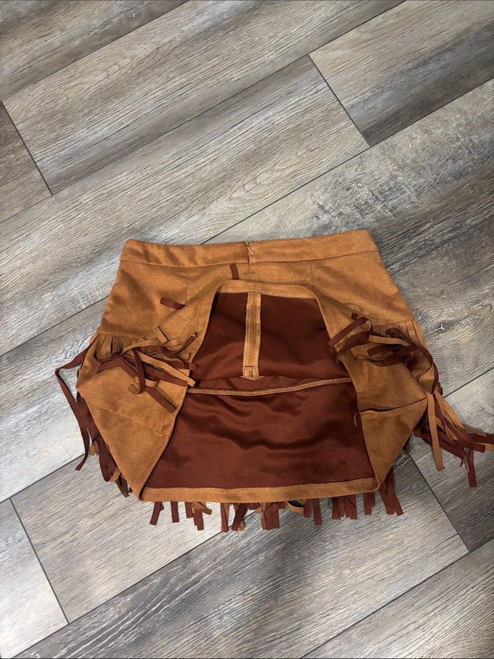 Cupshe Skirt - Picture 4 of 4
